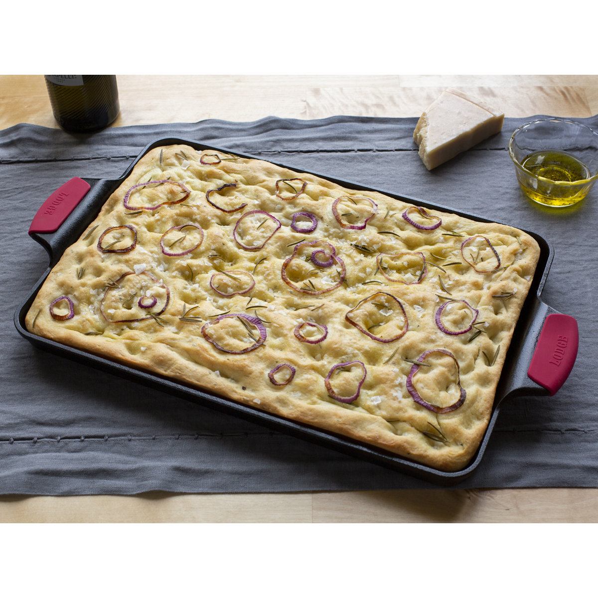 Lodge 15.5" x 10.5" Cast Iron Baking Pan